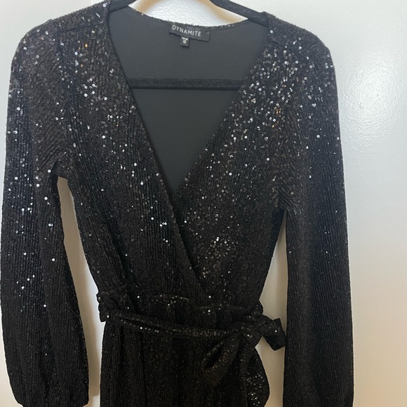 Dynamite Sparkle Dress - Picture 2 of 3